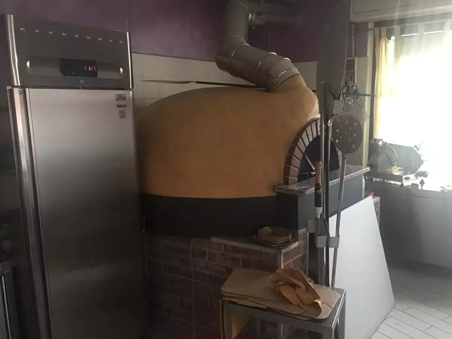 Immagine 3 di Pizzeria / Pub in vendita  in Via Fabio Filzi 157 a Prato