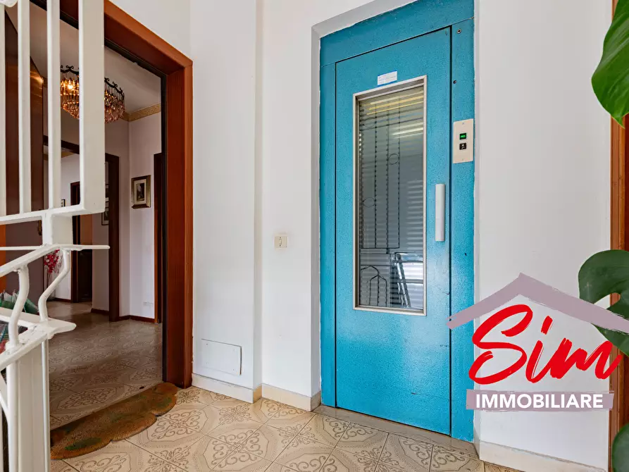 Immagine 4 di Trilocale in vendita  in Viale Alessandro Volta sn a Novara