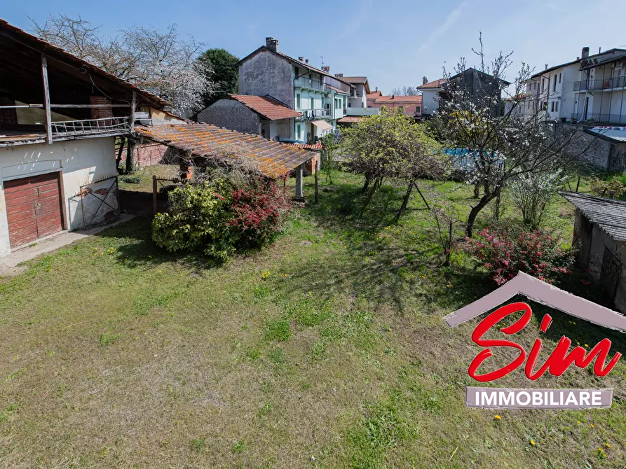 Immagine 21 di Rustico / casale in vendita  in Via Roma sn a Fara Novarese