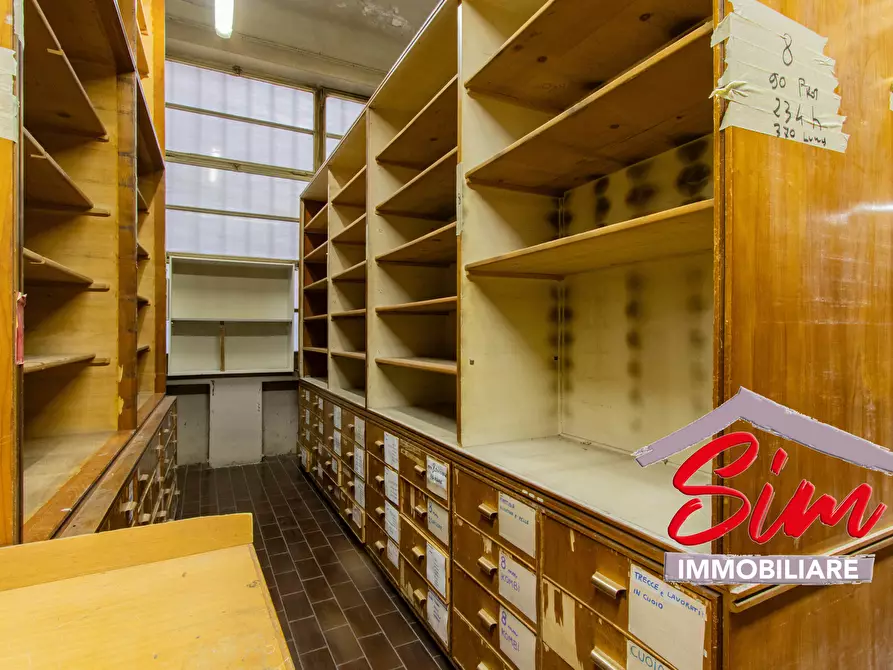 Immagine 10 di Locale commerciale in vendita  in Via Fratelli Rosselli sn a Novara