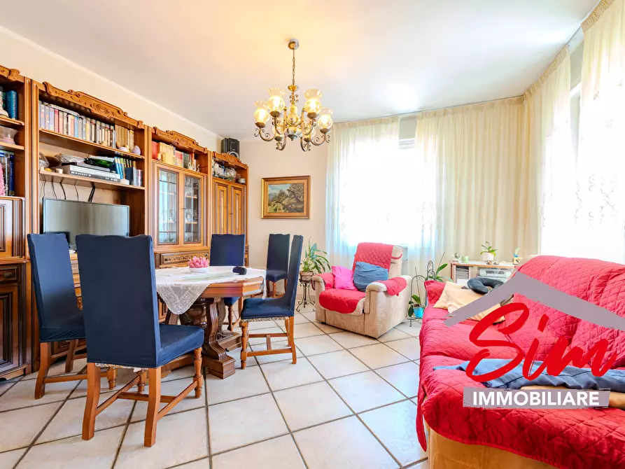 Immagine 1 di Trilocale in vendita  in Via Papa Giovanni XXIII sn a Ghemme