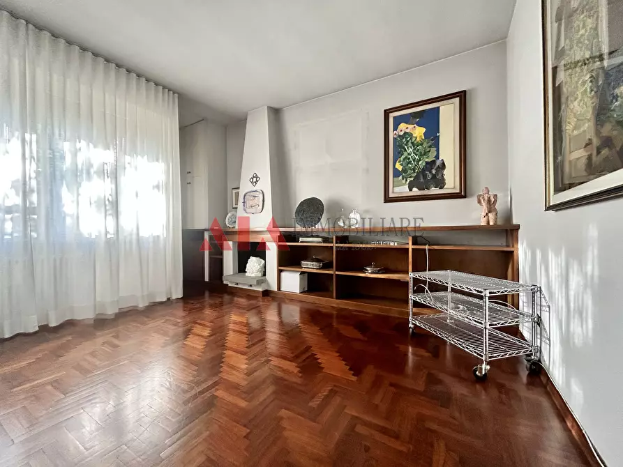 Immagine 4 di Pentalocale in vendita  in Via Armando Diaz a Pontedera