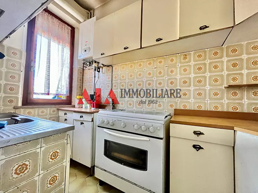 Immagine 10 di Pentalocale in vendita  in Via E. Toti a Pontedera