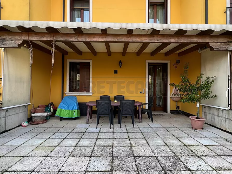 Immagine 22 di Porzione di casa in vendita  a Sarego