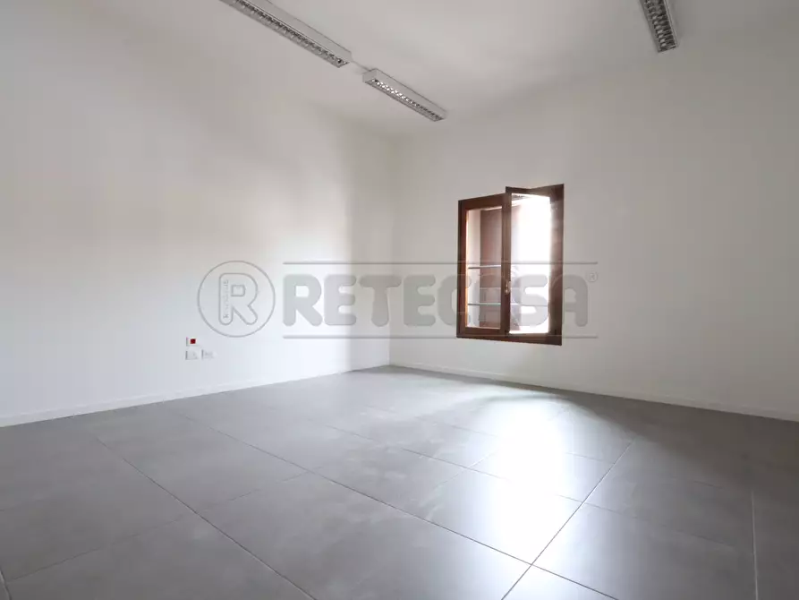 Immagine 5 di Ufficio in affitto  in Contra Giuseppe Garibaldi 55 a Vicenza