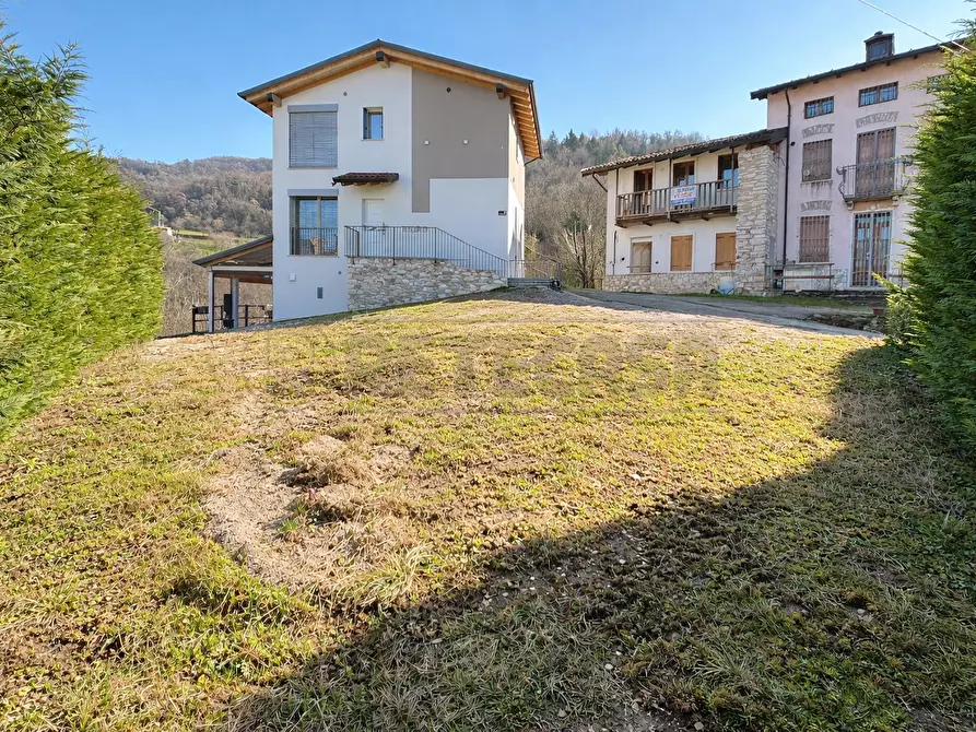 Immagine 4 di Casa semindipendente in vendita  in Via Dottor Domenico dal Lago 9 a Valdagno