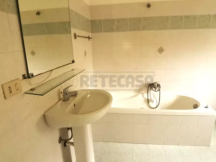 Immagine 10 di Appartamento in vendita  in Strada Comunale Santa Lucia 5 a Messina