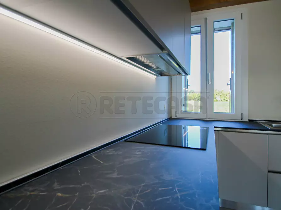 Immagine 4 di Porzione di casa in affitto  in VIA CAPITELLI 23 a Pozzoleone