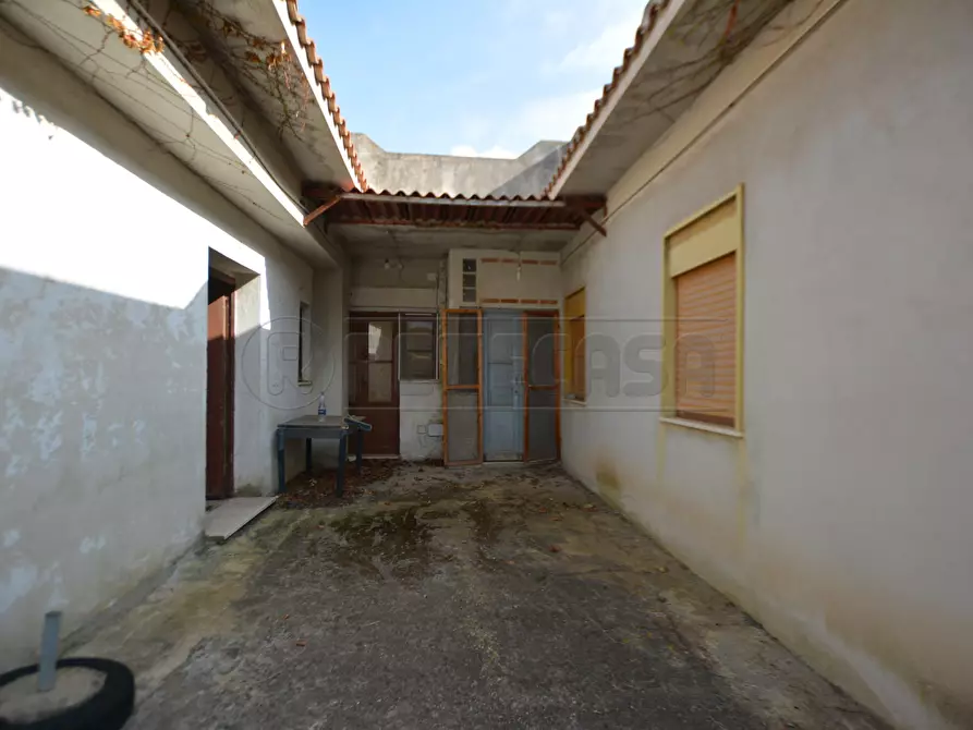 Immagine 6 di Casa indipendente in vendita  in Strada Statale 113 diramazione 78 a Messina