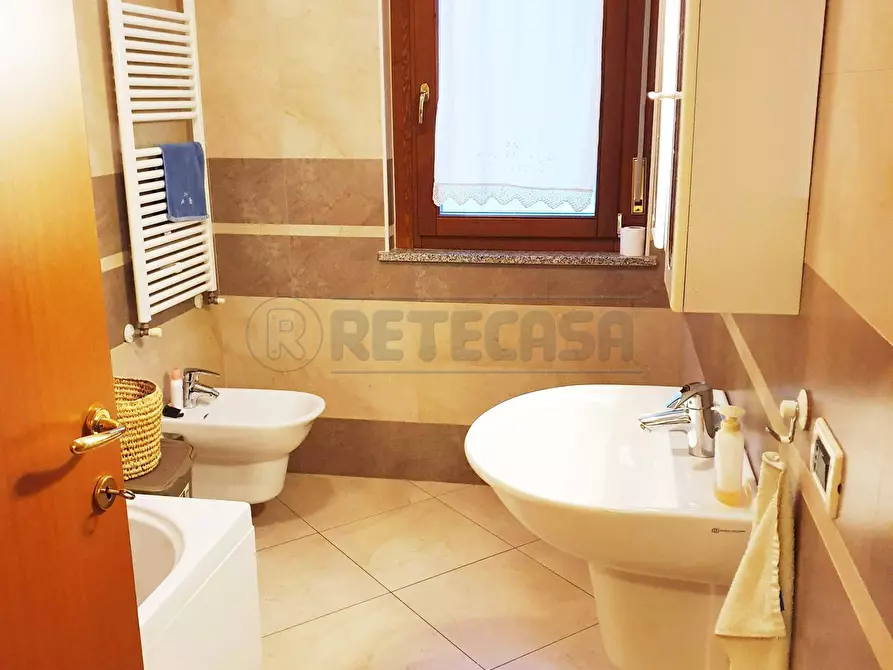 Immagine 9 di Trilocale in affitto  a Pescara