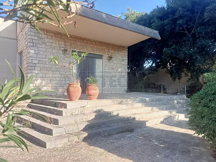 Immagine 4 di Villa in vendita  a Castelvetrano