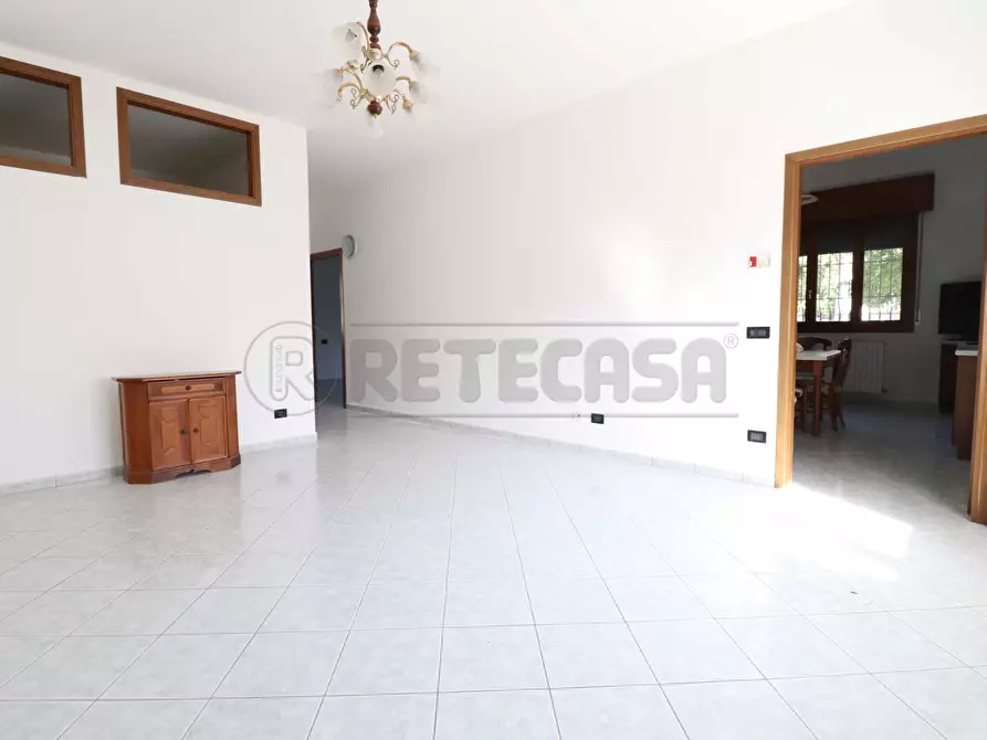 Immagine 5 di Trilocale in vendita  in Via G. Bruno 23A a Bondeno
