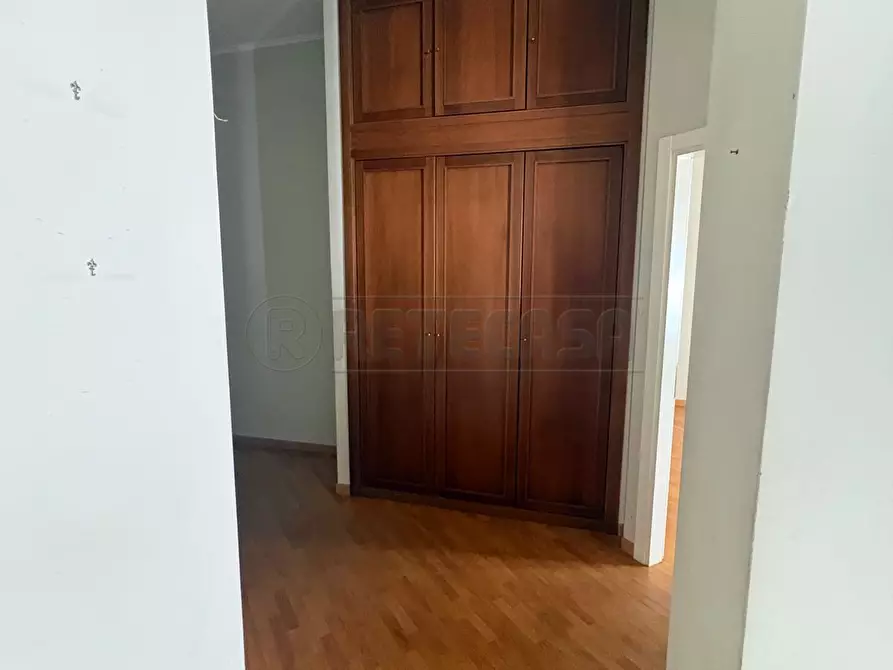 Immagine 25 di Pentalocale in affitto  in via renato de martino 16 a Salerno