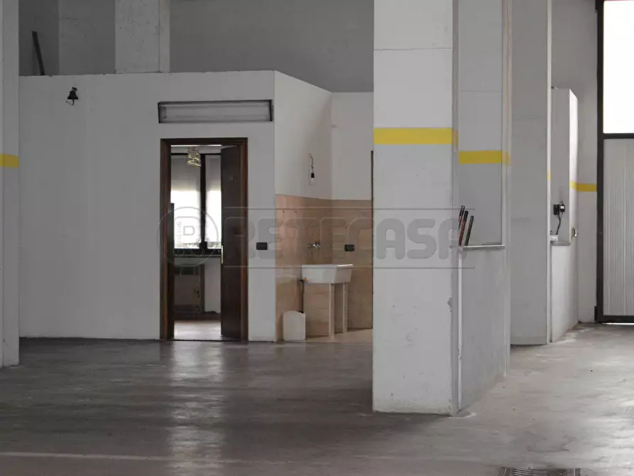 Immagine 2 di Attività artigianale in vendita  in VIA MATTEOTTI 52 a Montebello Vicentino