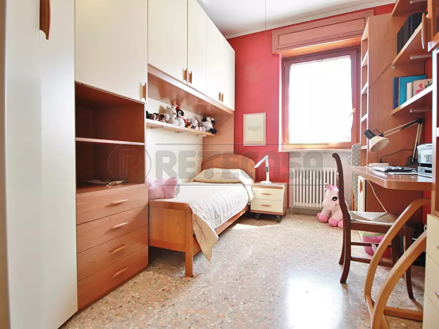 Immagine 14 di Casa semindipendente in vendita  in Via XXIV Maggio 43 a Montebello Vicentino