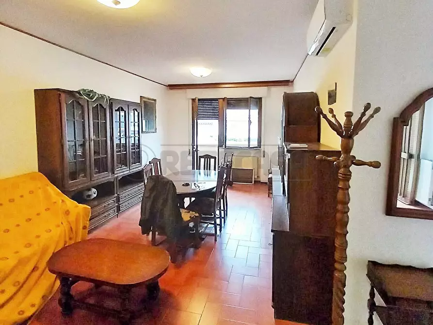 Immagine 6 di Trilocale in vendita  in Via Monte Tambura 30 a Viareggio