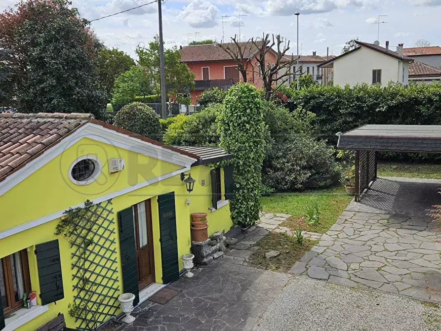 Immagine 40 di Villa in vendita  a Mirano