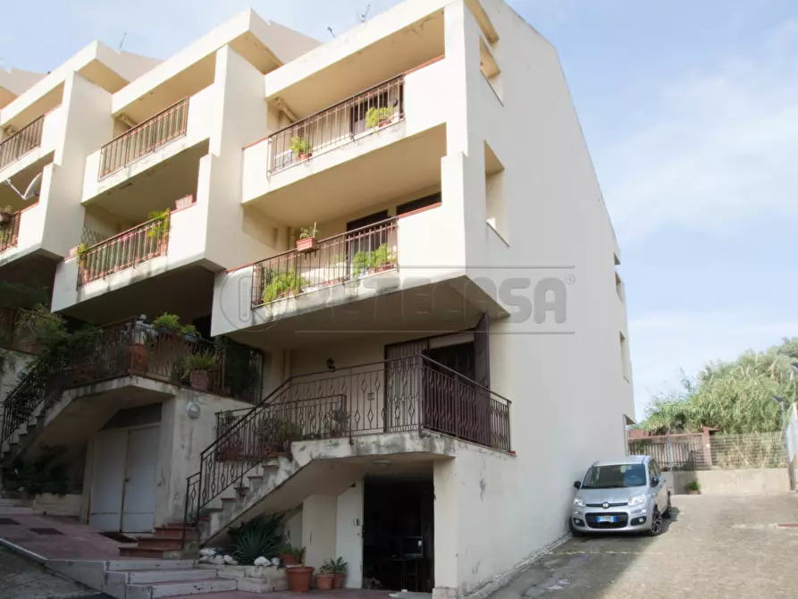 Immagine 2 di Villetta a schiera in vendita  in Località Serri 45 a Messina