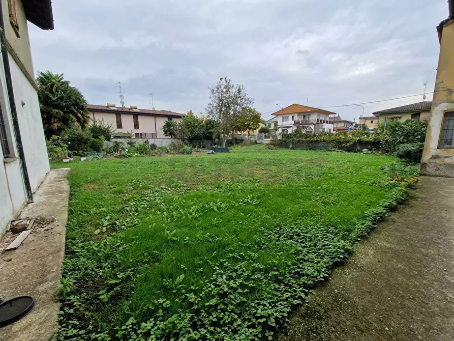 Immagine 6 di Terreno industriale in vendita  in Viale Europa a Acquanegra Cremonese