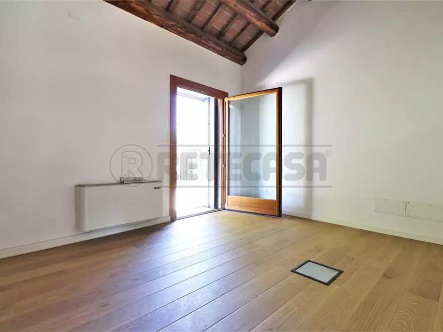 Immagine 21 di Ufficio in vendita  a Vicenza