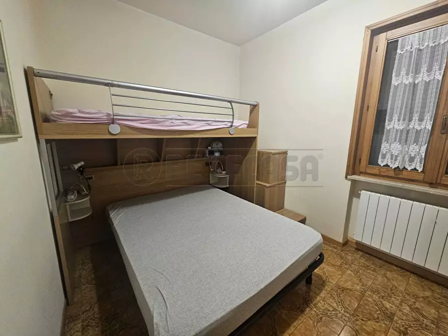 Immagine 5 di Trilocale in vendita  a Bardolino