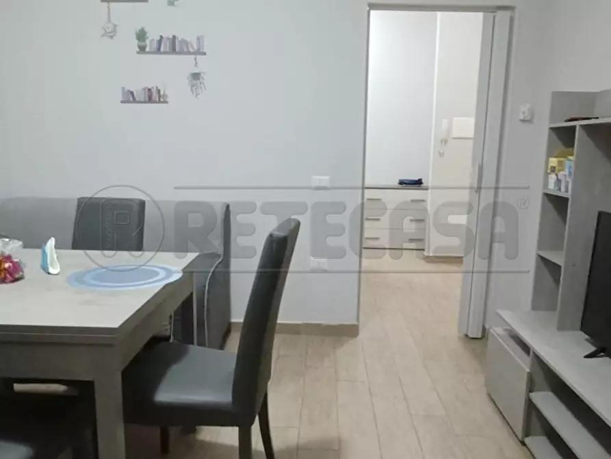 Immagine 8 di Bilocale in affitto  in Viale Carlo III a San Nicola La Strada