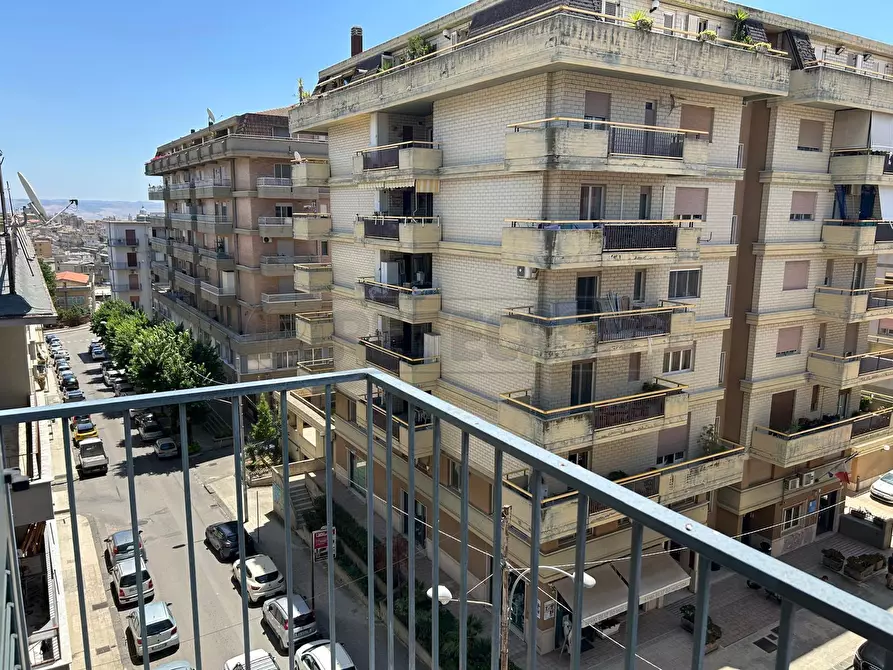 Immagine 3 di Appartamento in vendita  in VIA VAL D'AOSTA 19 a Caltanissetta