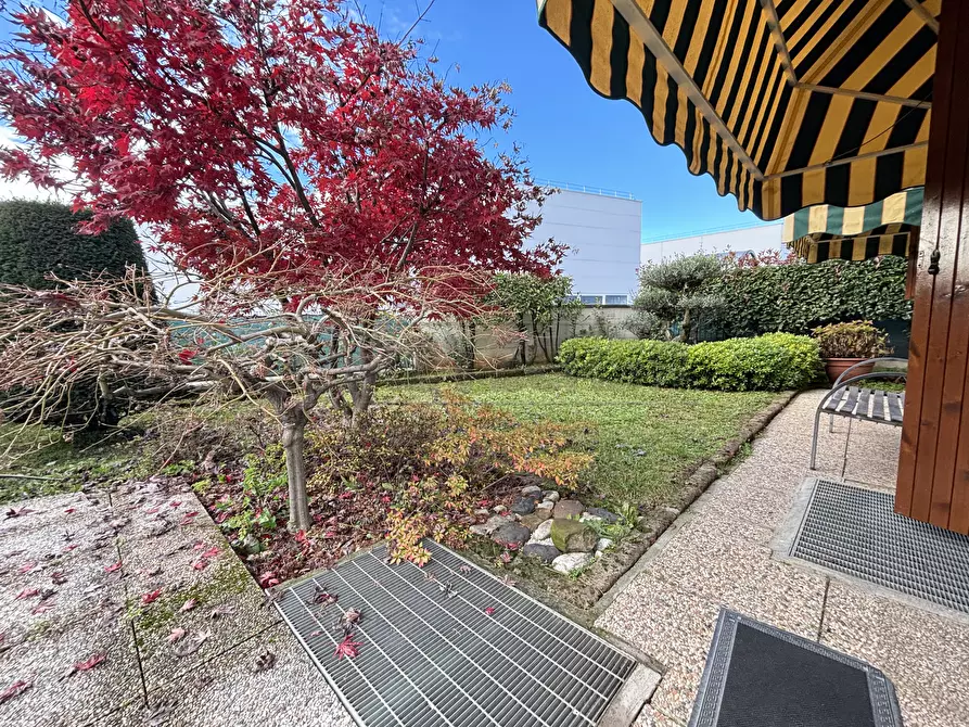 Immagine 2 di Appartamento in vendita  in via xxv aprile 8 a Brogliano