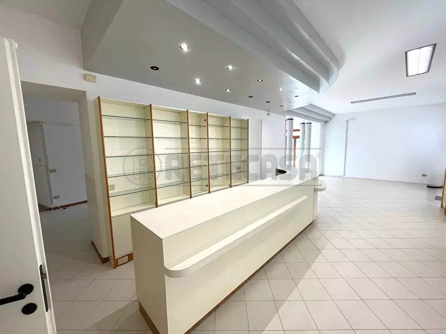 Immagine 4 di Locale commerciale in affitto  in Via Roma 22 a Orgiano