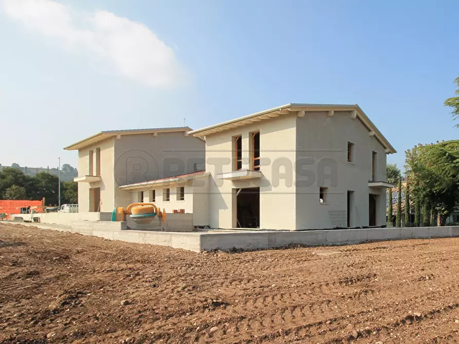 Immagine 1 di Porzione di casa in vendita  a Arzignano
