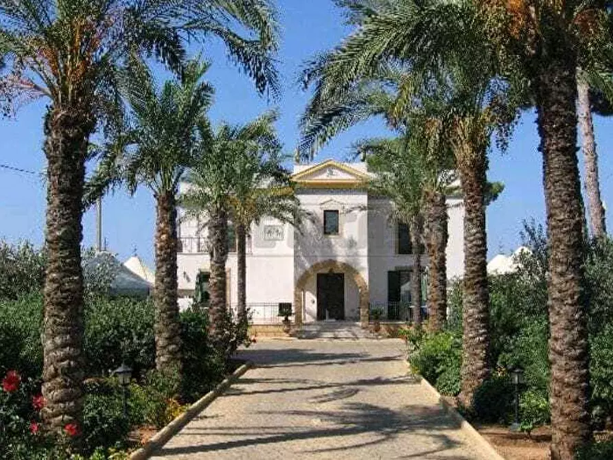 Immagine 2 di Villa in vendita  a Castelvetrano