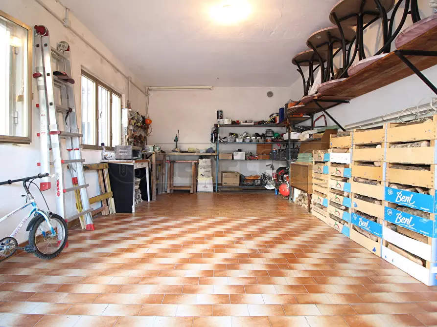 Immagine 16 di Bilocale in vendita  in Viale Pietro Ceccato 50 a Montecchio Maggiore