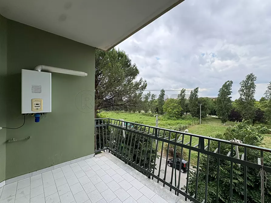 Immagine 29 di Pentalocale in vendita  in Via de Sanctis a Marcianise