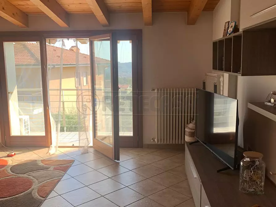 Immagine 28 di Bilocale in vendita  a Sorisole