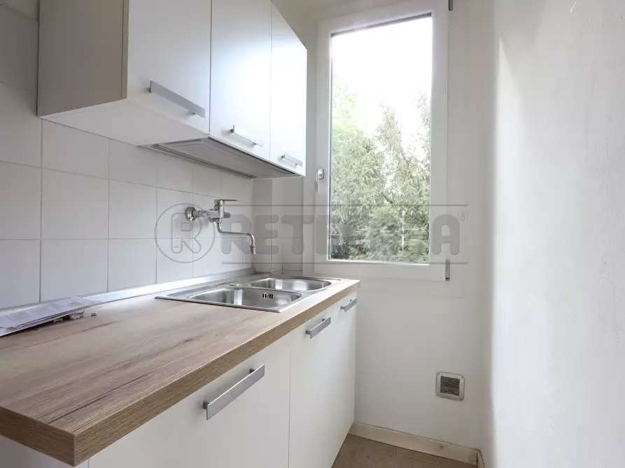 Immagine 13 di Stanza singola in affitto  in corso Padova a Vicenza