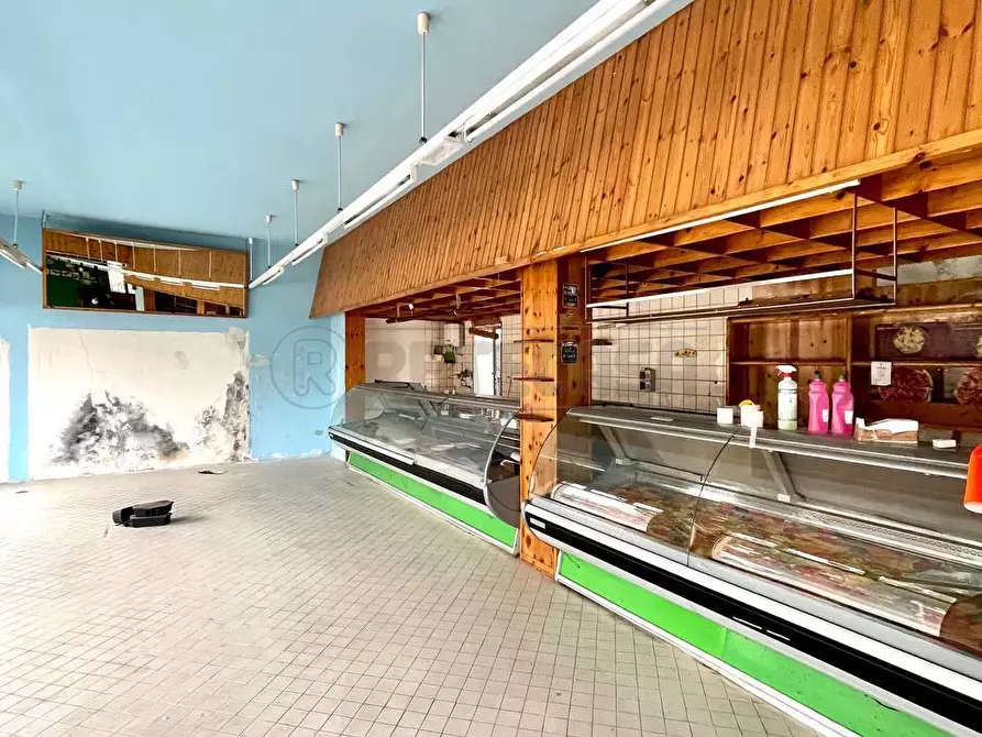 Immagine 3 di Locale commerciale in affitto  in Corso G. Matteotti 52 a Altavilla Vicentina