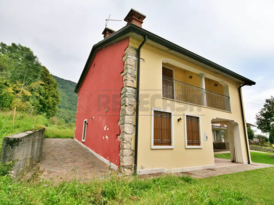 Immagine 1 di Porzione di casa in vendita  a Crespadoro
