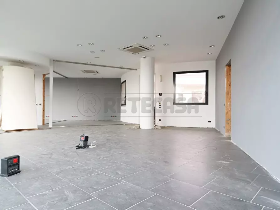 Immagine 22 di Ufficio in affitto  a Vicenza