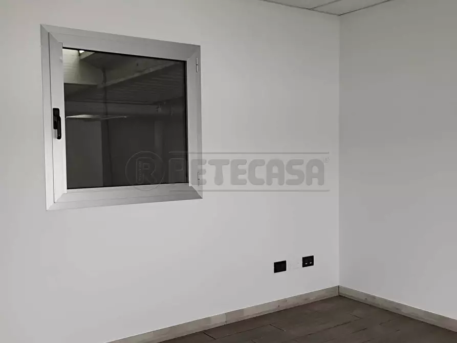 Immagine 10 di Attività artigianale in affitto  in Via Cà Sordis a Montebello Vicentino