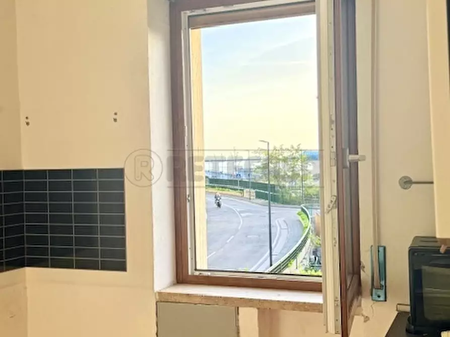 Immagine 17 di Trilocale in vendita  in Via Sandro Pertini 1 a Salerno