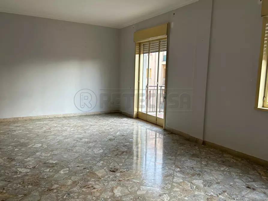Immagine 37 di Pentalocale in affitto  in via Ruggero Settimo 24 a Caltanissetta