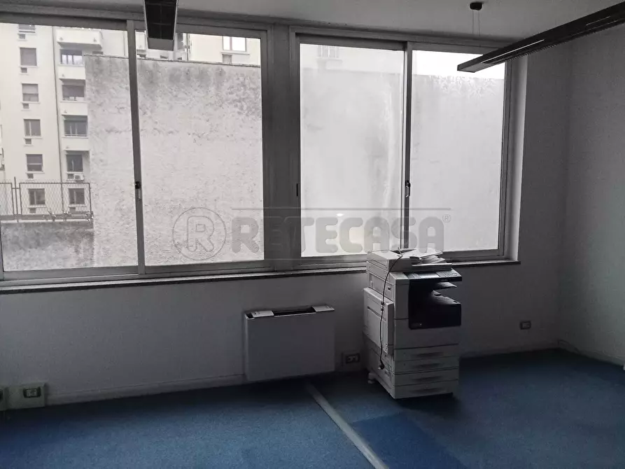 Immagine 2 di Ufficio in affitto  a Bergamo