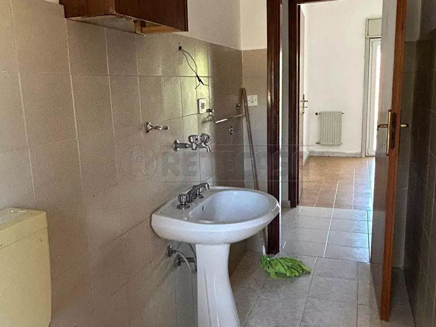 Immagine 25 di Quadrilocale in vendita  in cia Fasci Siciliani 48 a Caltanissetta