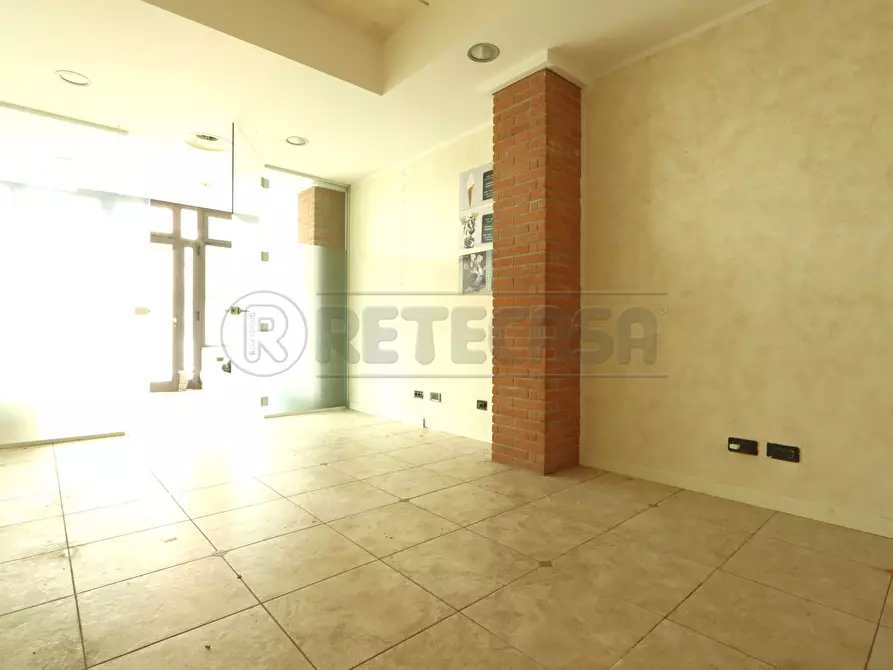 Immagine 7 di Locale commerciale in affitto  in via dal ponte 228 a Torri Di Quartesolo