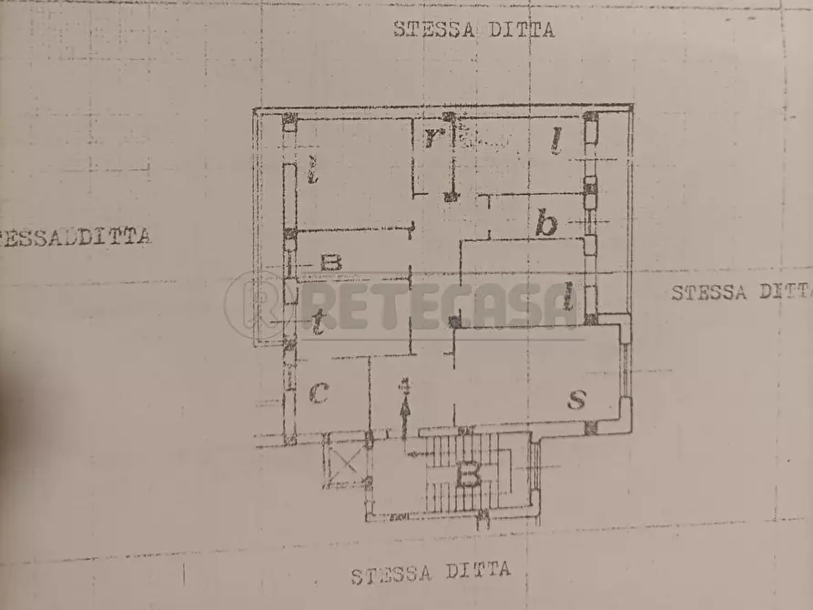 Immagine 31 di Quadrilocale in vendita  in Via Salvatore Fitto a Maglie
