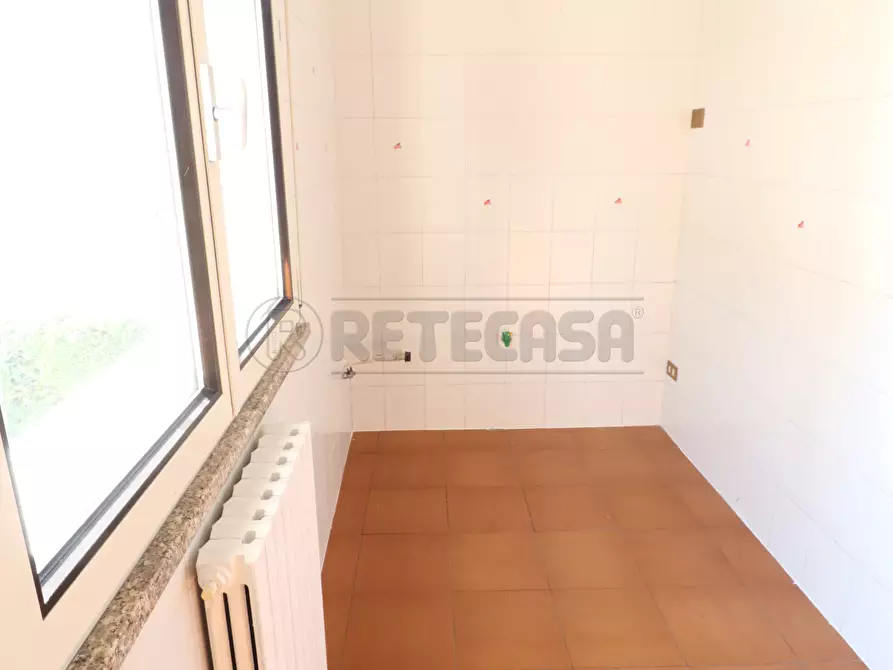 Immagine 6 di Bilocale in vendita  in Via Giotto 5 a Bondeno