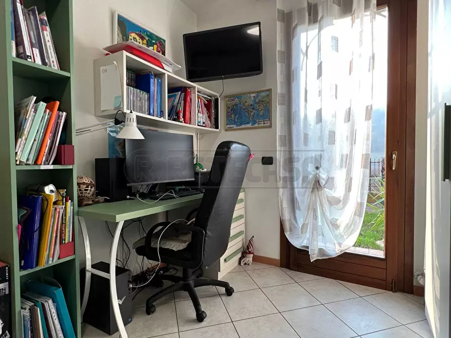 Immagine 17 di Appartamento in vendita  in VIA SILVIO PELLICO 43 a Sarego