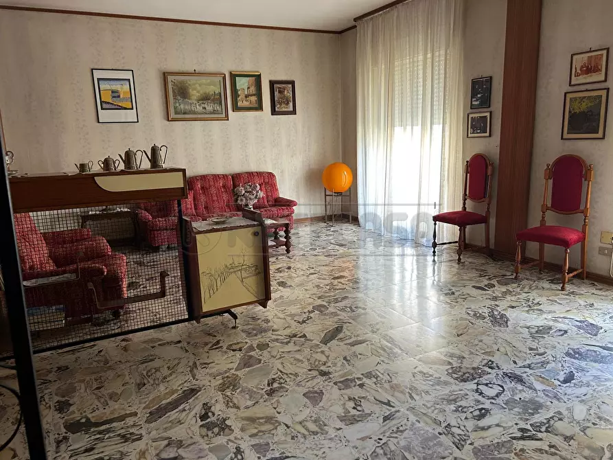 Immagine 11 di Pentalocale in vendita  in via ruggero settimo 14 a Caltanissetta