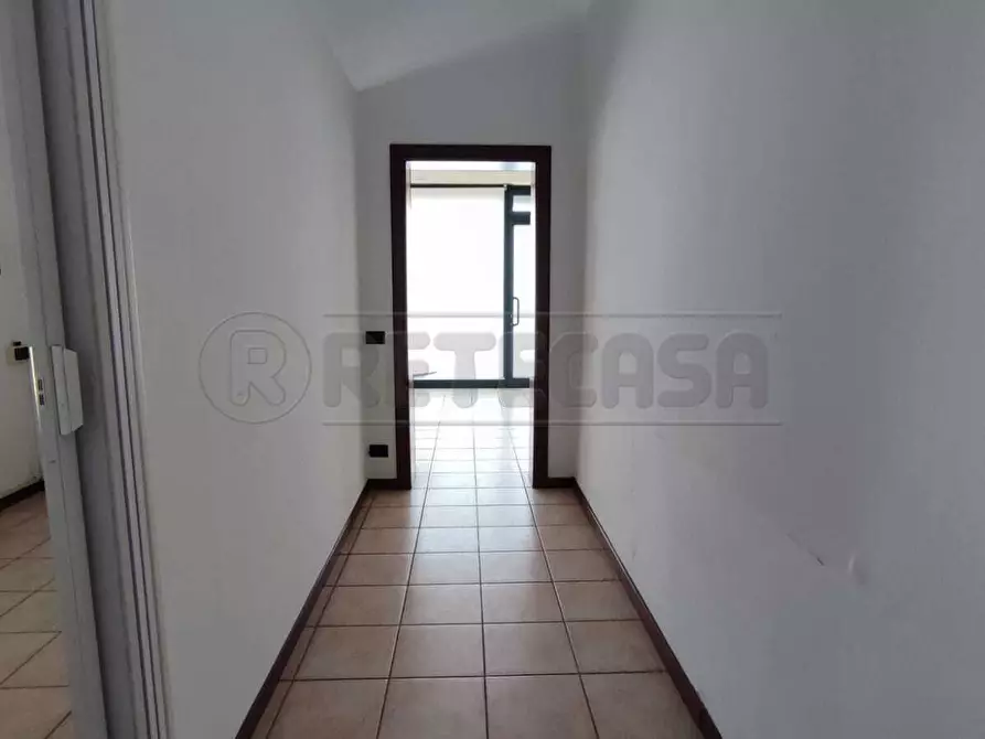 Immagine 6 di Locale commerciale in affitto  in Via Divisione Julia a Sarego