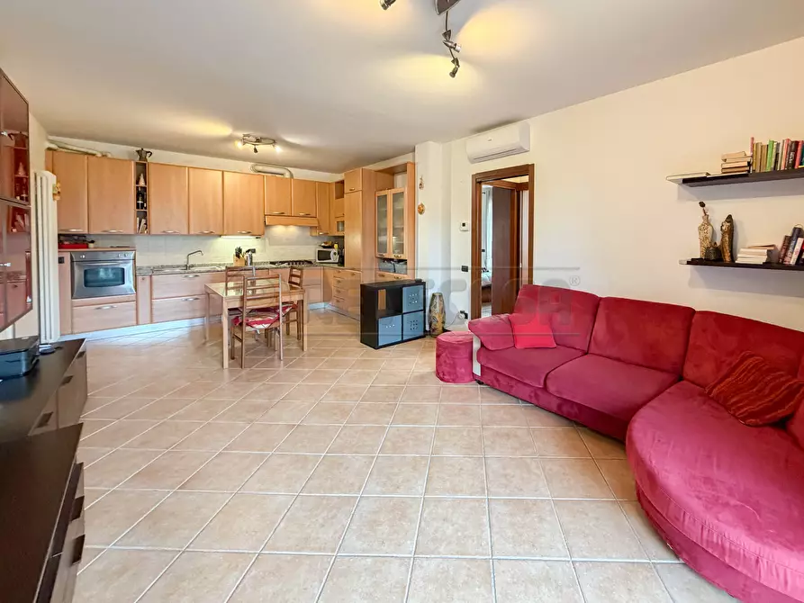 Immagine 6 di Bilocale in vendita  in Via Marinai d'Italia a Creazzo